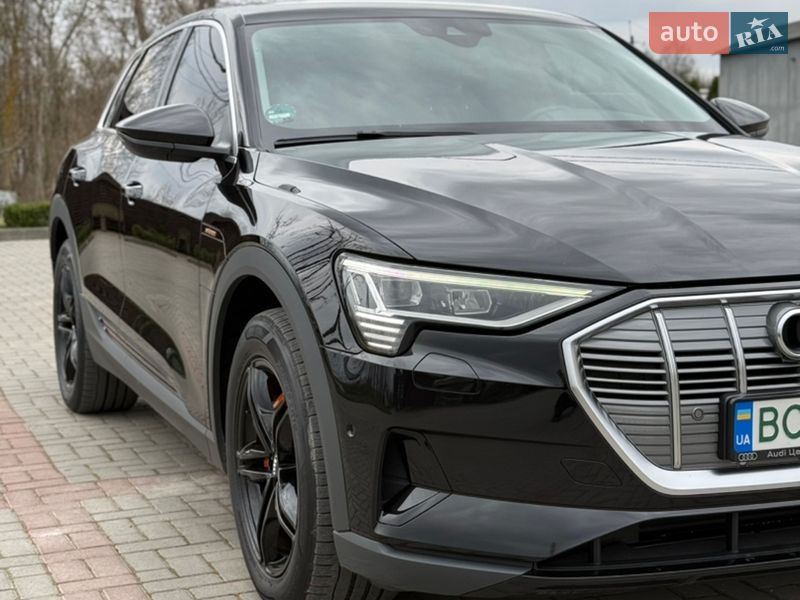 Позашляховик / Кросовер Audi e-tron 2021 в Золочеві