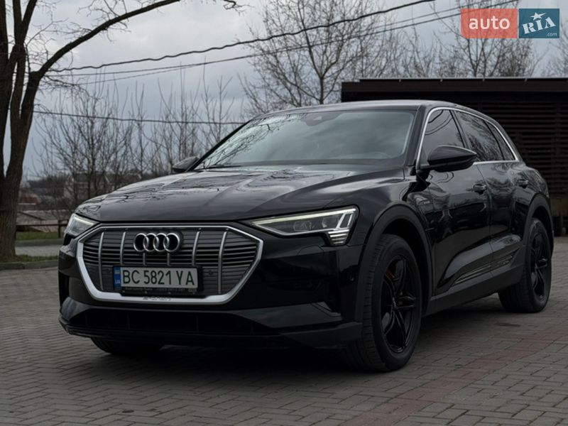 Позашляховик / Кросовер Audi e-tron 2021 в Золочеві