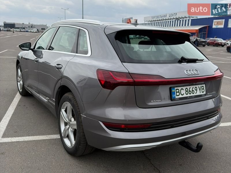 Внедорожник / Кроссовер Audi e-tron 2019 в Львове фото 4 Внедорожник / Кроссовер Audi e-tron 2019 в Львове