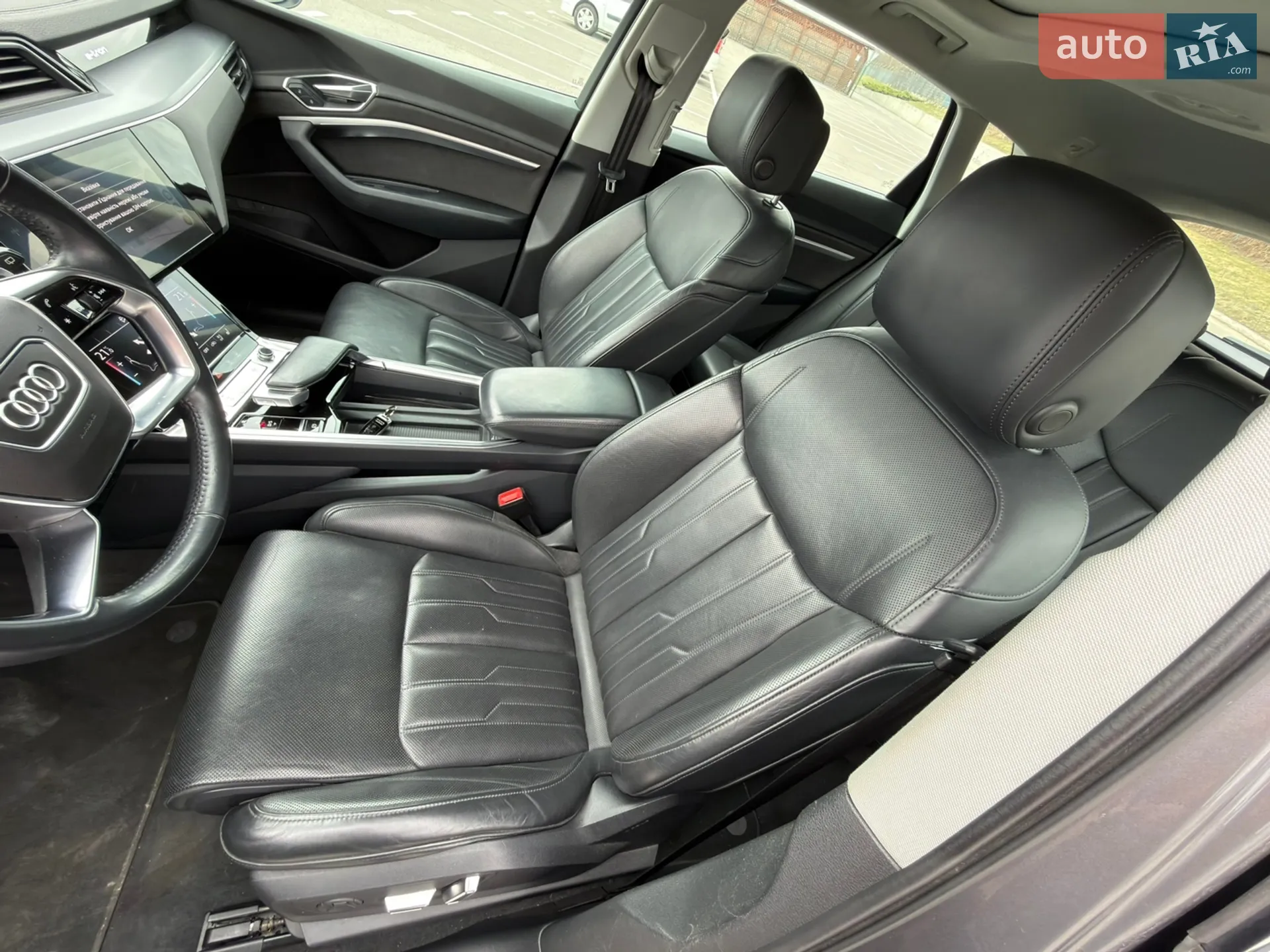 2019 Audi e-tron - мініатюра 13