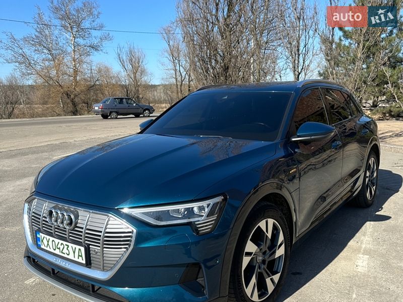 Внедорожник / Кроссовер Audi e-tron 2019 в Харькове фото 2 Внедорожник / Кроссовер Audi e-tron 2019 в Харькове