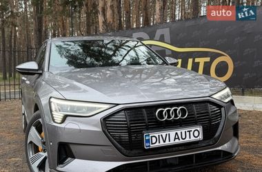 Внедорожник / Кроссовер Audi e-tron 2019 в Киеве