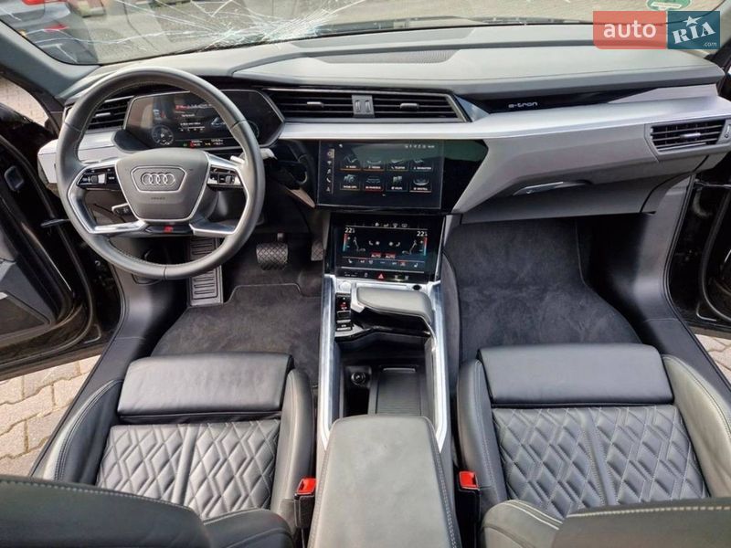 Внедорожник / Кроссовер Audi e-tron 2020 в Киеве