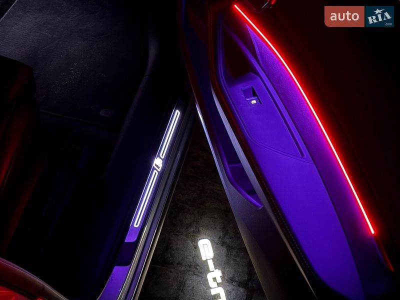 Внедорожник / Кроссовер Audi e-tron 2022 в Киеве