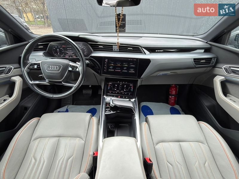 Позашляховик / Кросовер Audi e-tron 2019 в Івано-Франківську фото 17 Позашляховик / Кросовер Audi e-tron 2019 в Івано-Франківську