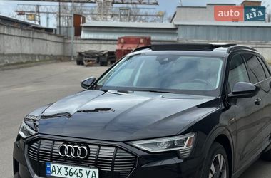 Внедорожник / Кроссовер Audi e-tron 2021 в Киеве