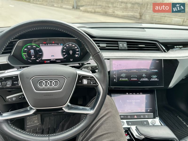 Внедорожник / Кроссовер Audi e-tron 2021 в Киеве