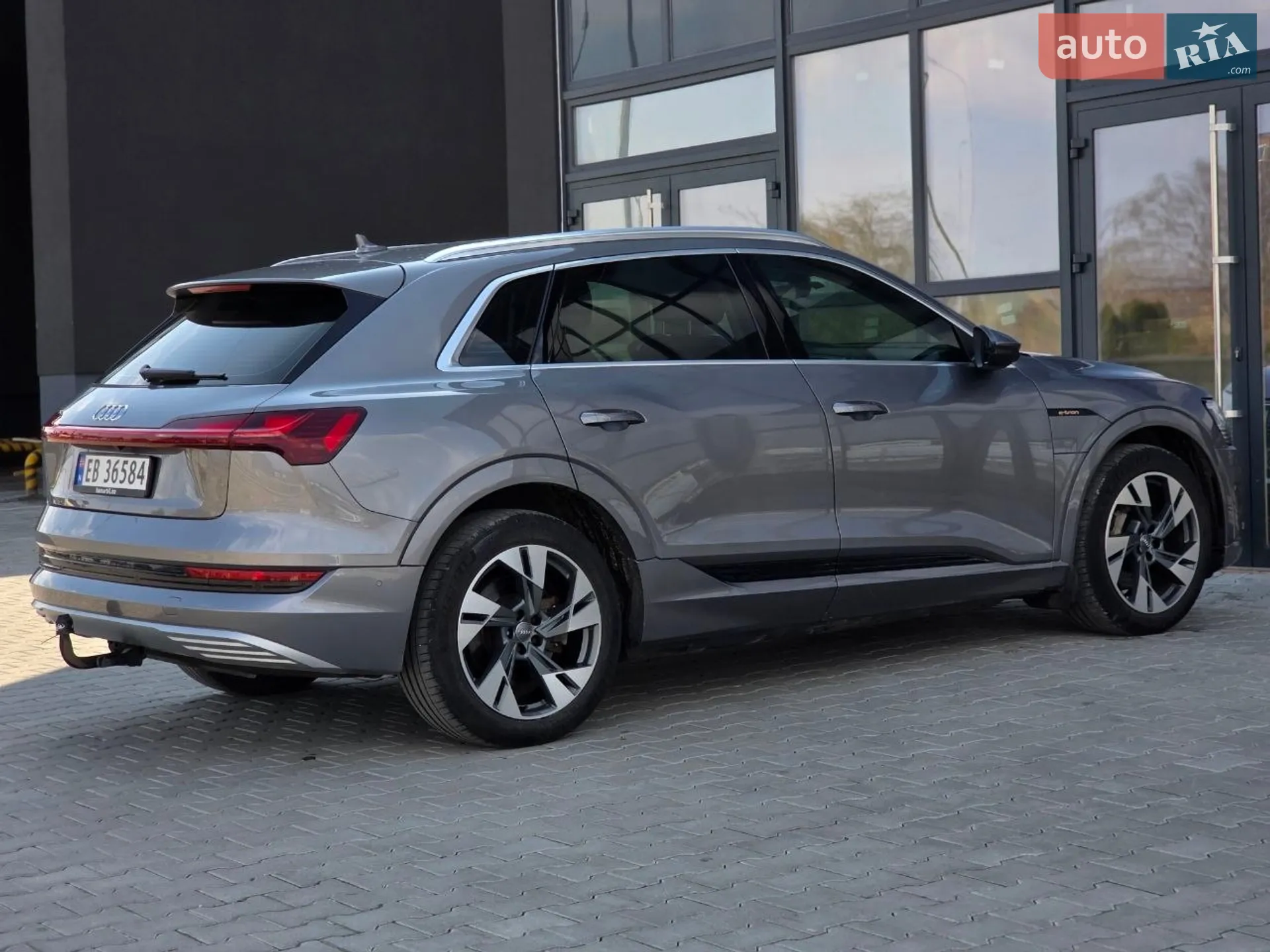 2019 Audi e-tron - мініатюра 11