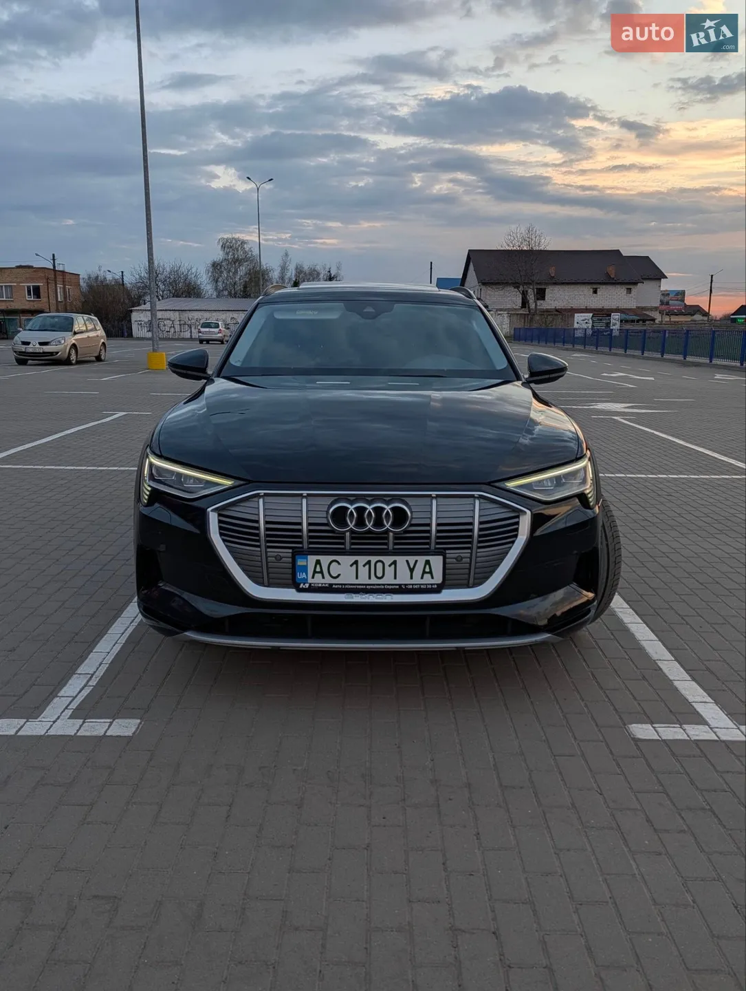 2020 Audi e-tron - мініатюра 31