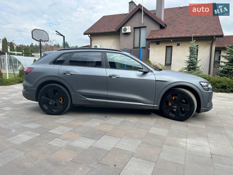 Внедорожник / Кроссовер Audi e-tron 2019 в Ирпене фото 9 Внедорожник / Кроссовер Audi e-tron 2019 в Ирпене