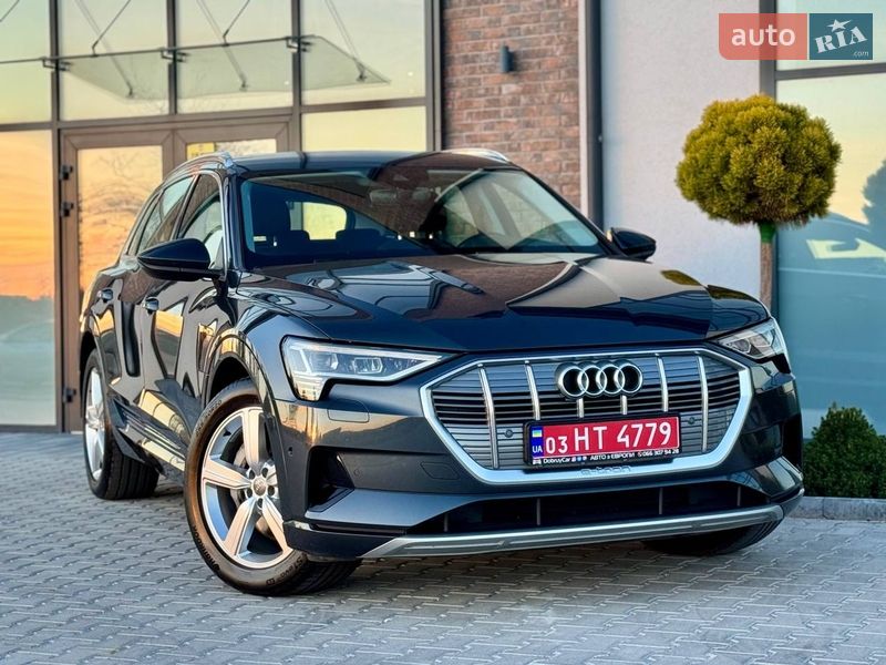 Внедорожник / Кроссовер Audi e-tron 2020 в Киеве фото 15 Внедорожник / Кроссовер Audi e-tron 2020 в Киеве