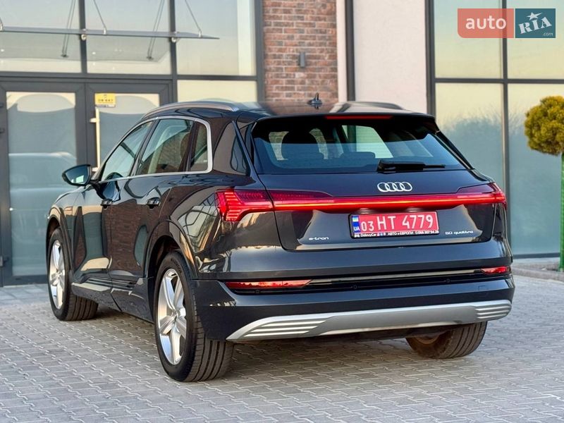 Внедорожник / Кроссовер Audi e-tron 2020 в Киеве фото 29 Внедорожник / Кроссовер Audi e-tron 2020 в Киеве