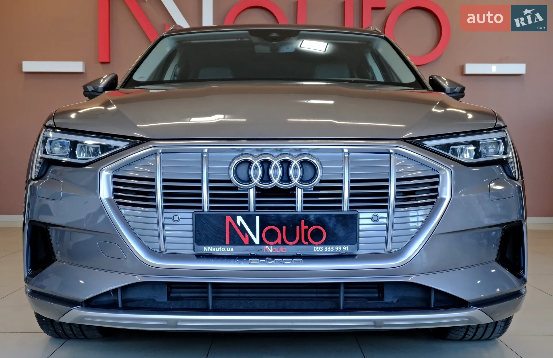 2020 Audi e-tron - мініатюра 3
