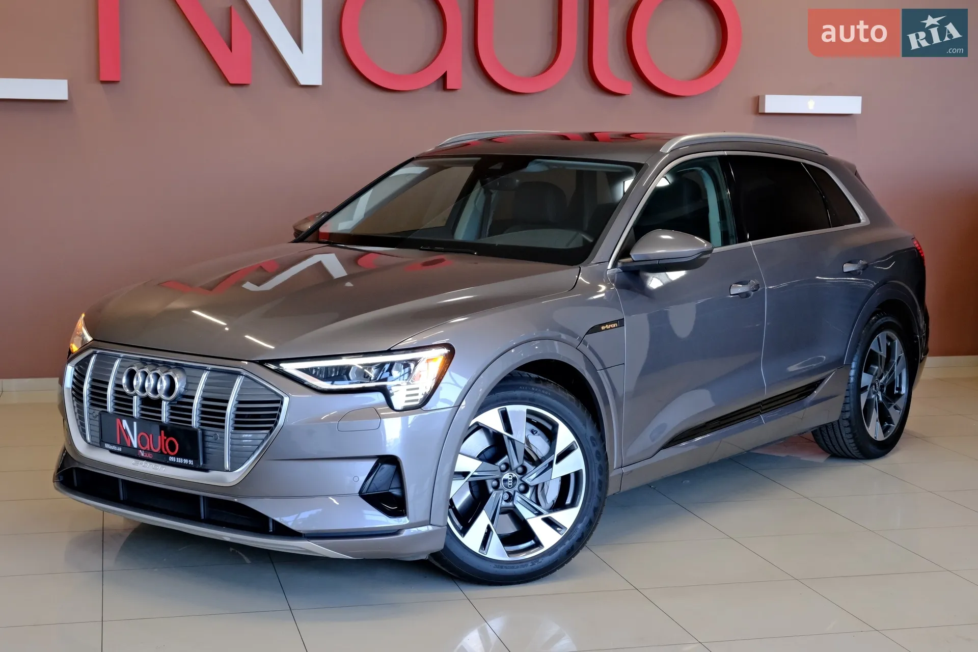 2020 Audi e-tron - мініатюра 9