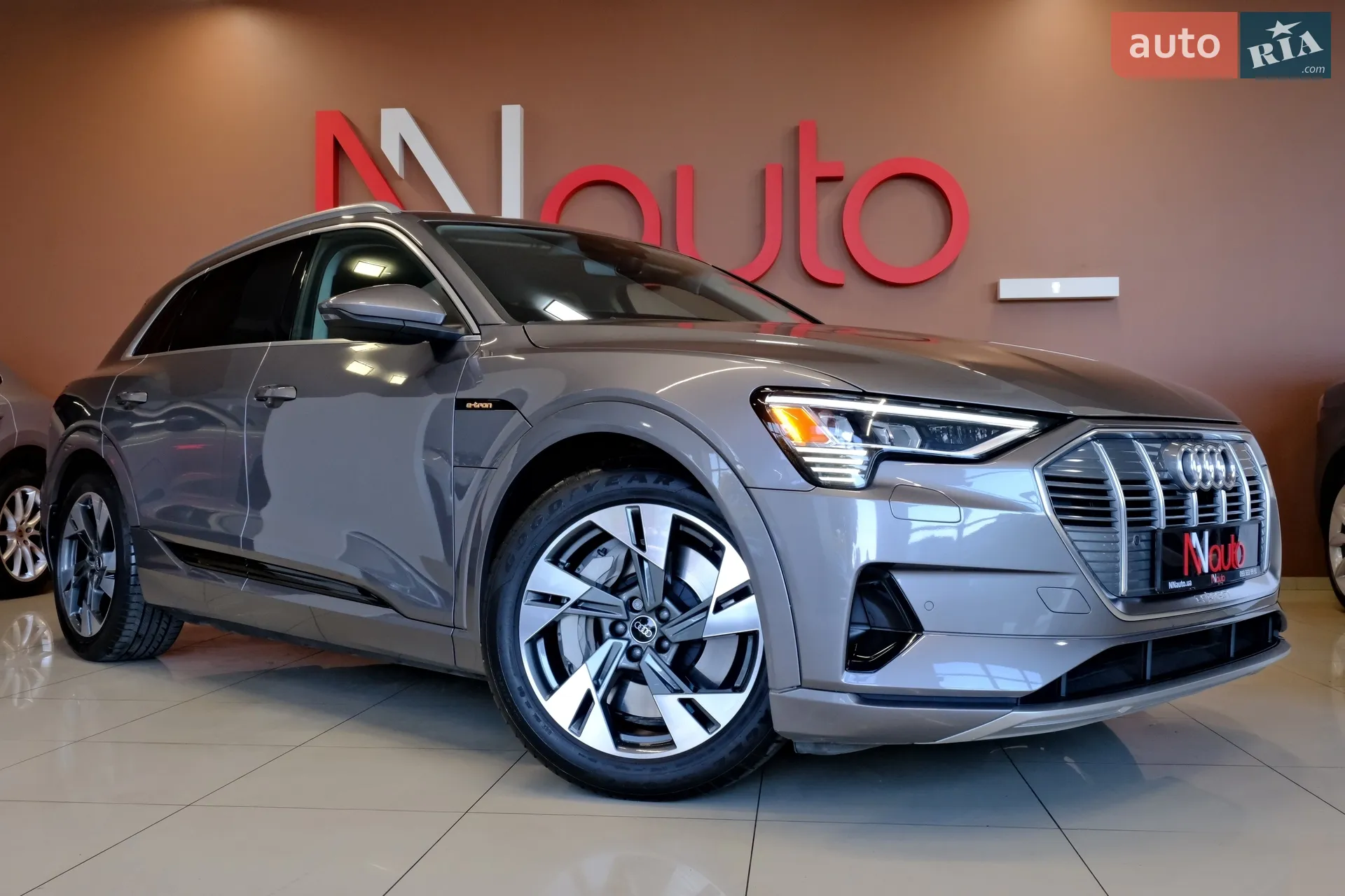 2020 Audi e-tron - мініатюра 12