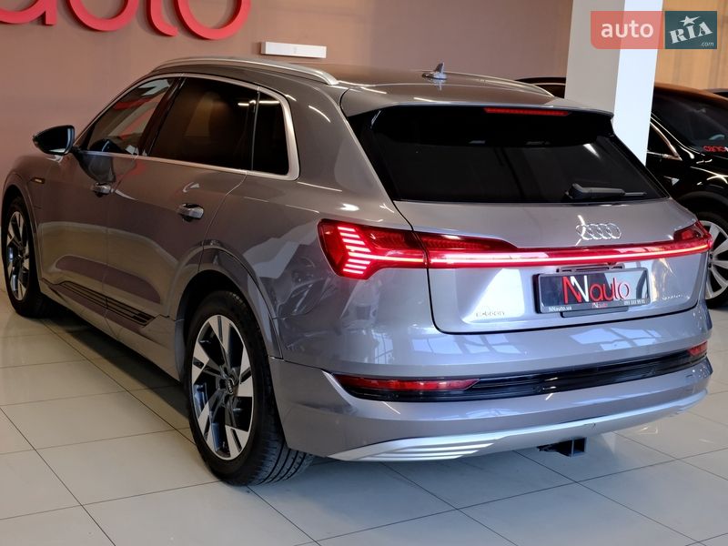 Внедорожник / Кроссовер Audi e-tron 2020 в Одессе
