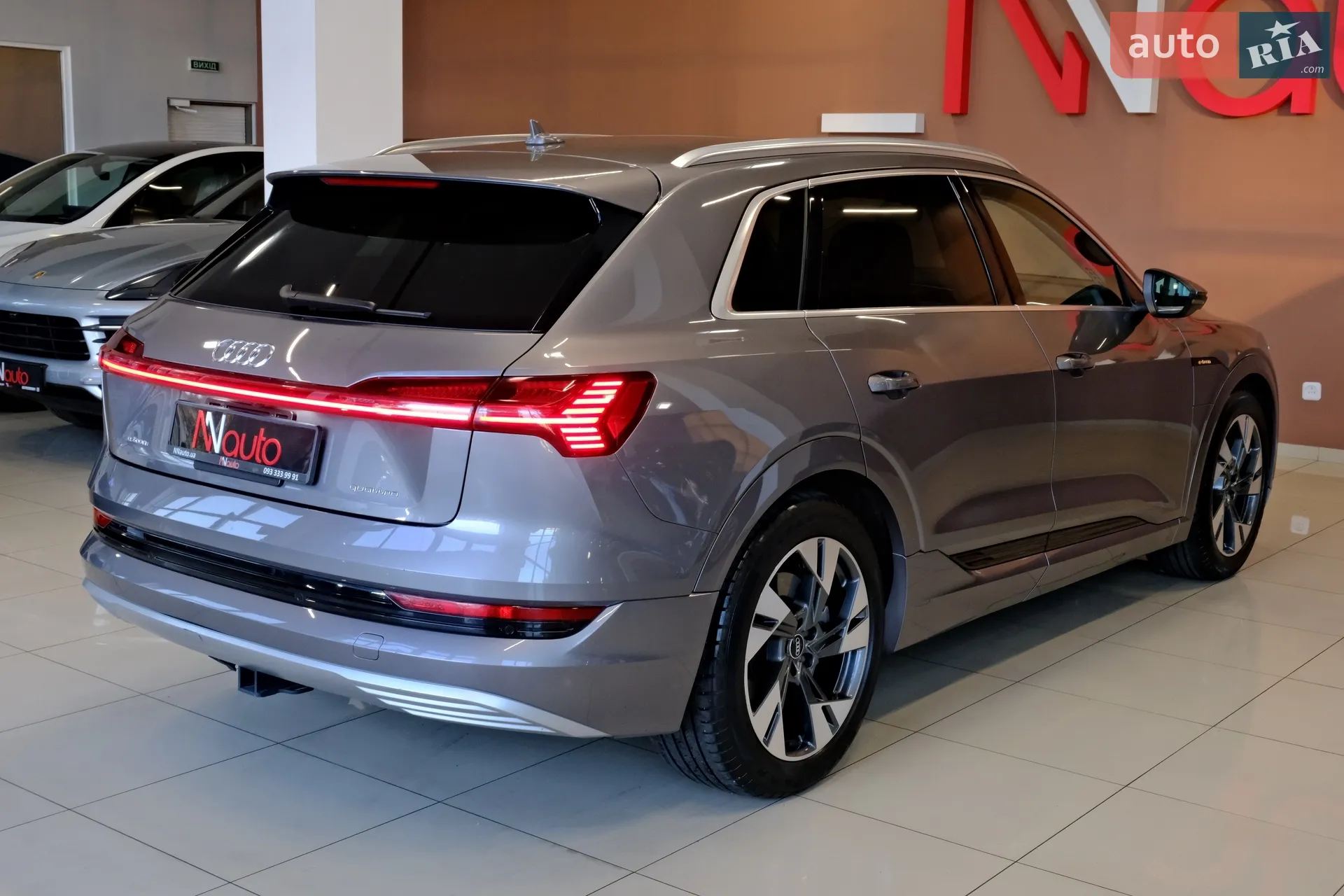 2020 Audi e-tron - мініатюра 24