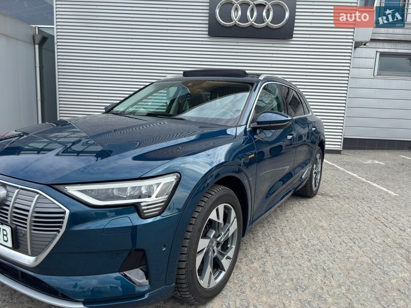 Внедорожник / Кроссовер Audi e-tron 2019 в Днепре