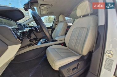 Внедорожник / Кроссовер Audi e-tron 2020 в Киеве