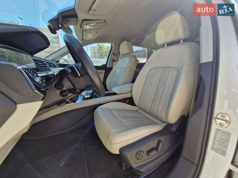Внедорожник / Кроссовер Audi e-tron 2020 в Киеве