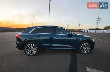 Внедорожник / Кроссовер Audi e-tron 2019 в Ровно