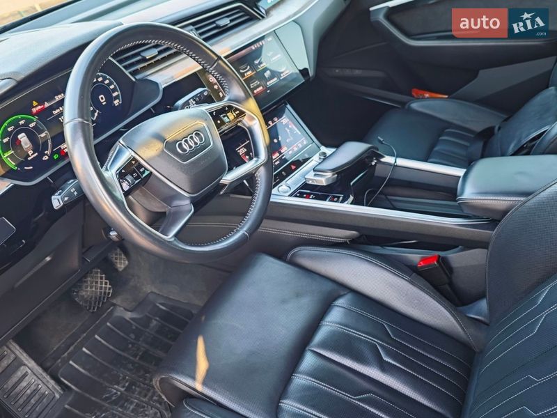 Внедорожник / Кроссовер Audi e-tron 2019 в Ровно