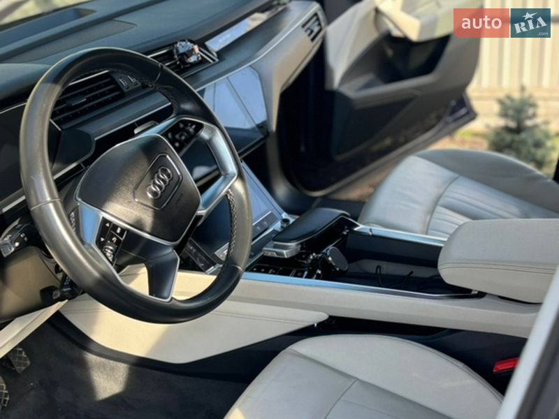 Позашляховик / Кросовер Audi e-tron 2020 в Харкові фото 6 Позашляховик / Кросовер Audi e-tron 2020 в Харкові