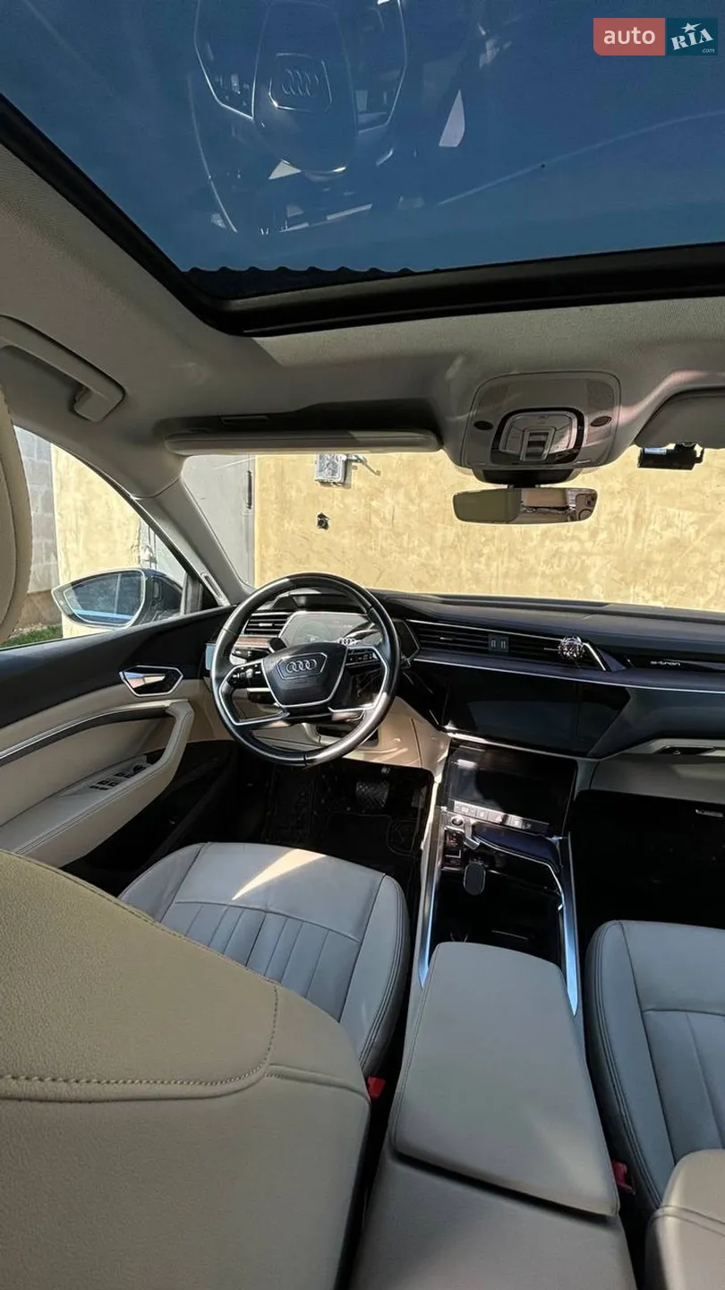 2020 Audi e-tron - мініатюра 9