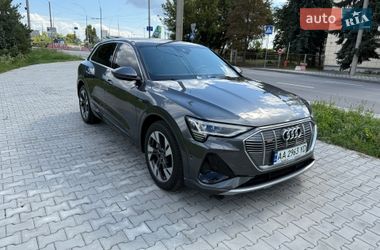 Позашляховик / Кросовер Audi e-tron 2021 в Києві