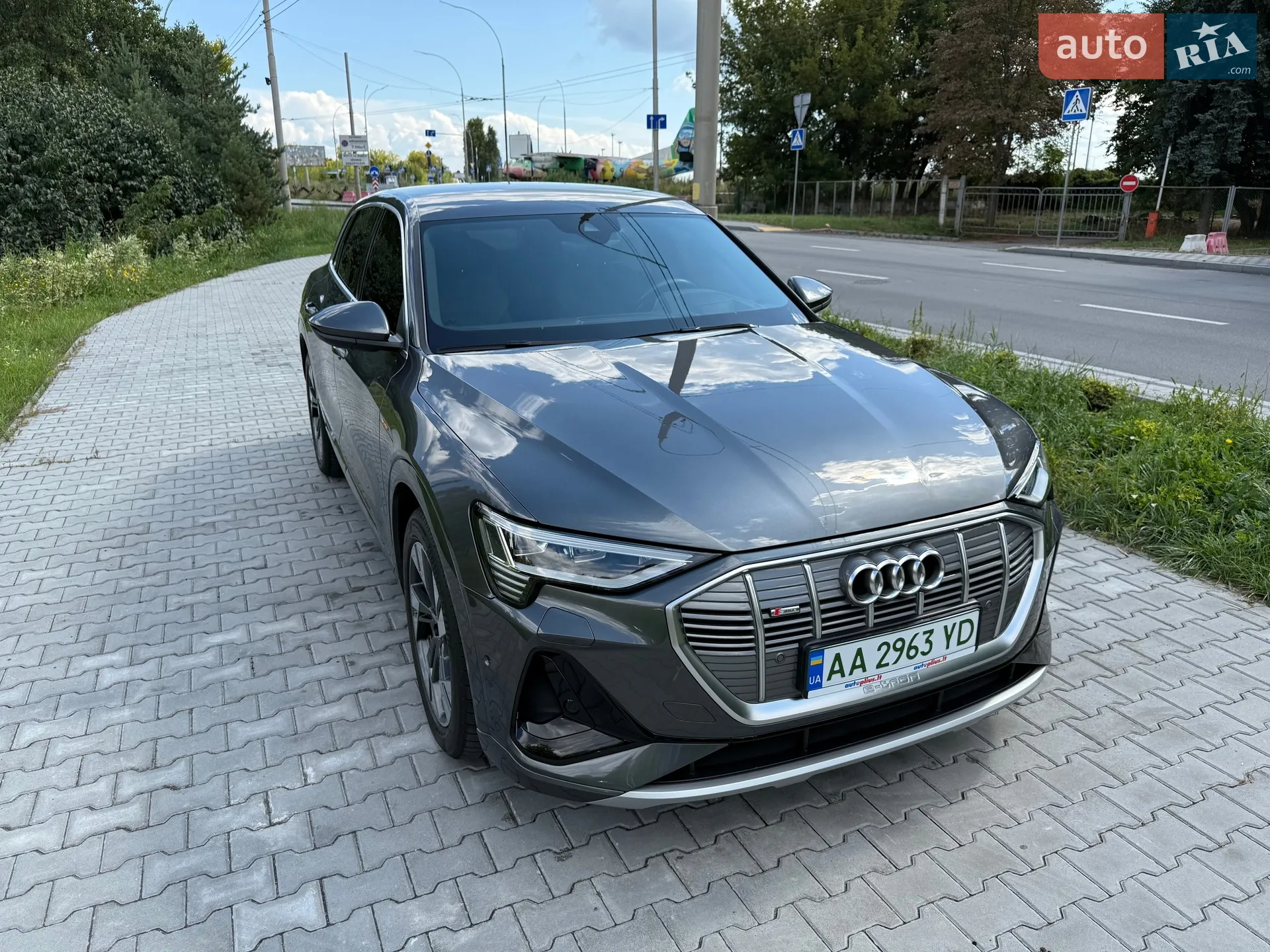 2021 Audi e-tron - мініатюра 22