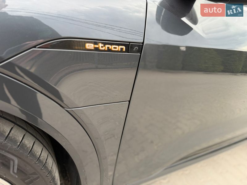 Внедорожник / Кроссовер Audi e-tron 2022 в Хмельницком