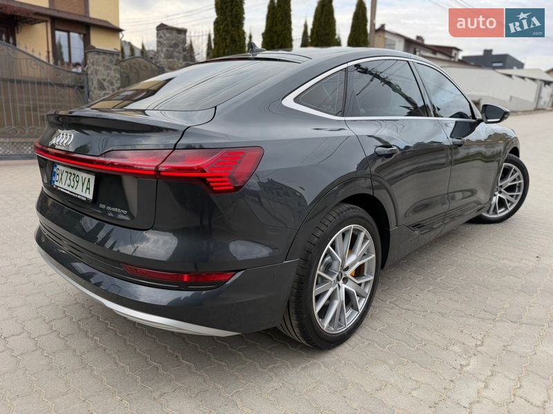 Внедорожник / Кроссовер Audi e-tron 2022 в Хмельницком