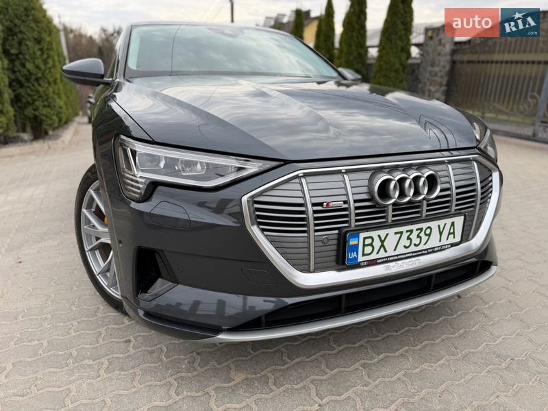 Внедорожник / Кроссовер Audi e-tron 2022 в Хмельницком