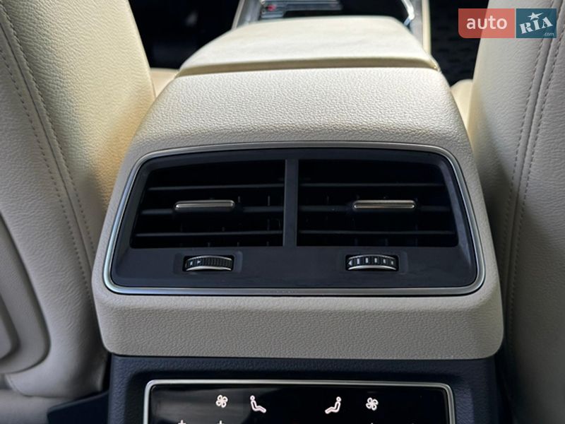 Внедорожник / Кроссовер Audi e-tron 2020 в Одессе