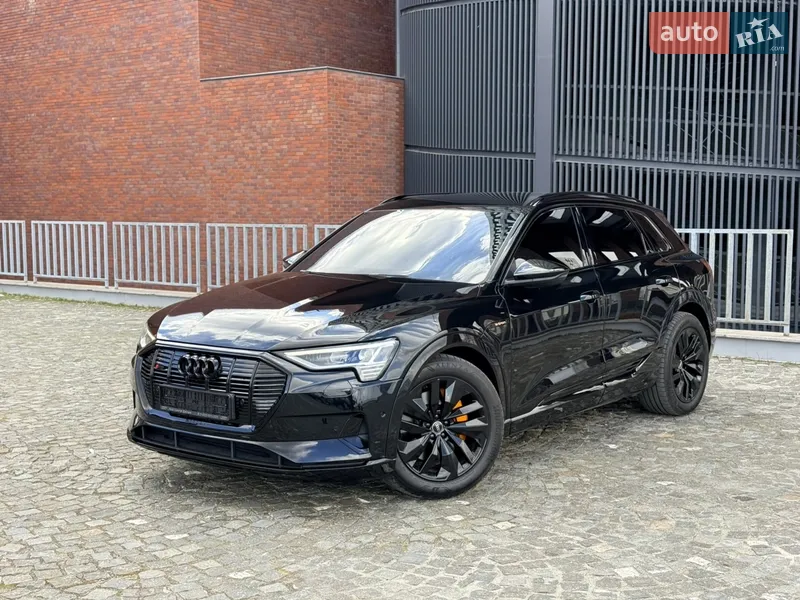 Audi e-tron
