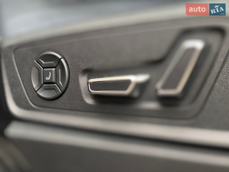 Позашляховик / Кросовер Audi e-tron 2020 в Дніпрі фото 22 Позашляховик / Кросовер Audi e-tron 2020 в Дніпрі