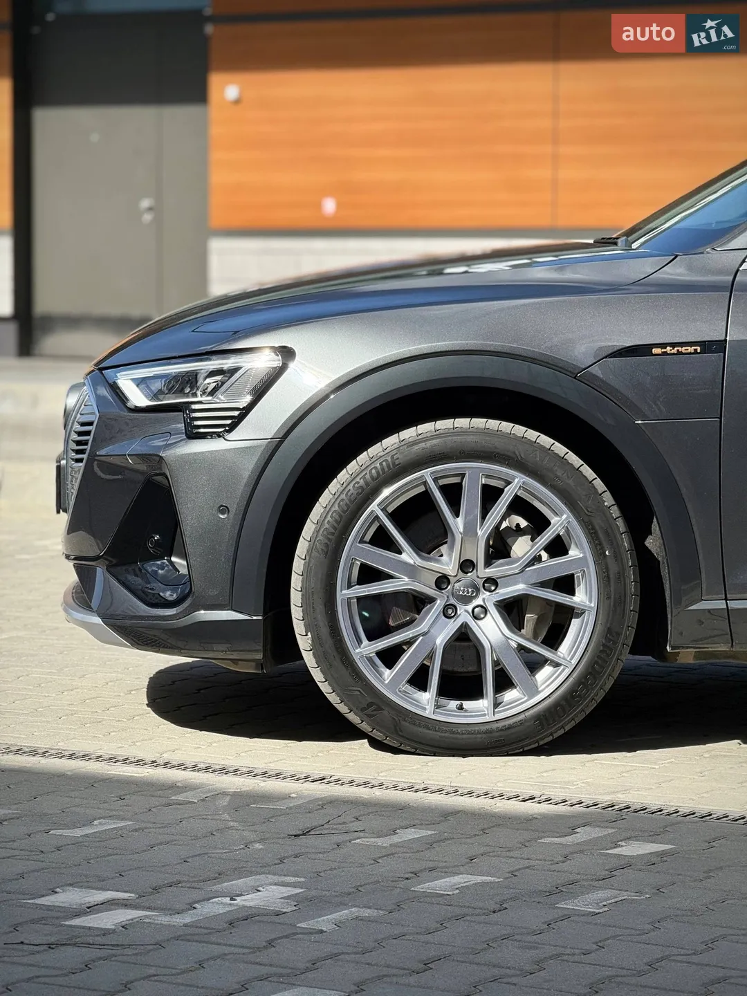 2020 Audi e-tron - мініатюра 4