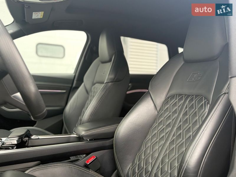 Внедорожник / Кроссовер Audi e-tron 2019 в Киеве