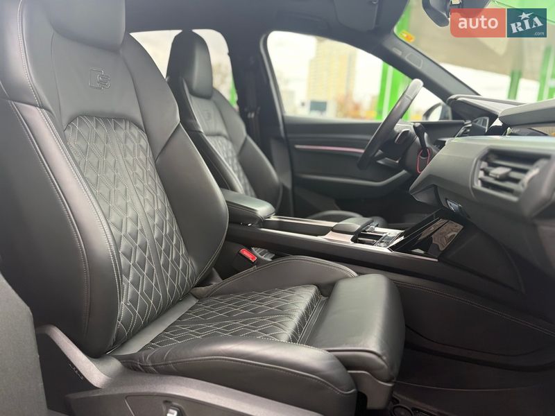 Внедорожник / Кроссовер Audi e-tron 2019 в Киеве