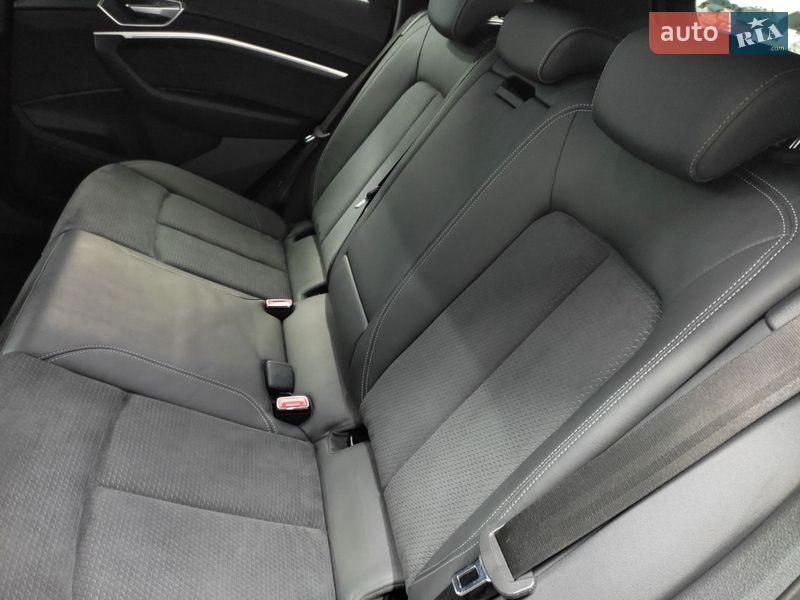 Позашляховик / Кросовер Audi e-tron 2022 в Самборі фото 25 Позашляховик / Кросовер Audi e-tron 2022 в Самборі