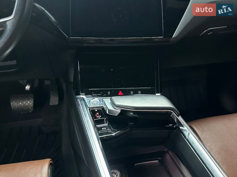 Позашляховик / Кросовер Audi e-tron 2019 в Івано-Франківську
