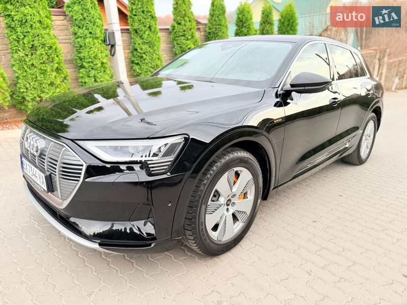 Внедорожник / Кроссовер Audi e-tron 2022 в Хмельницком