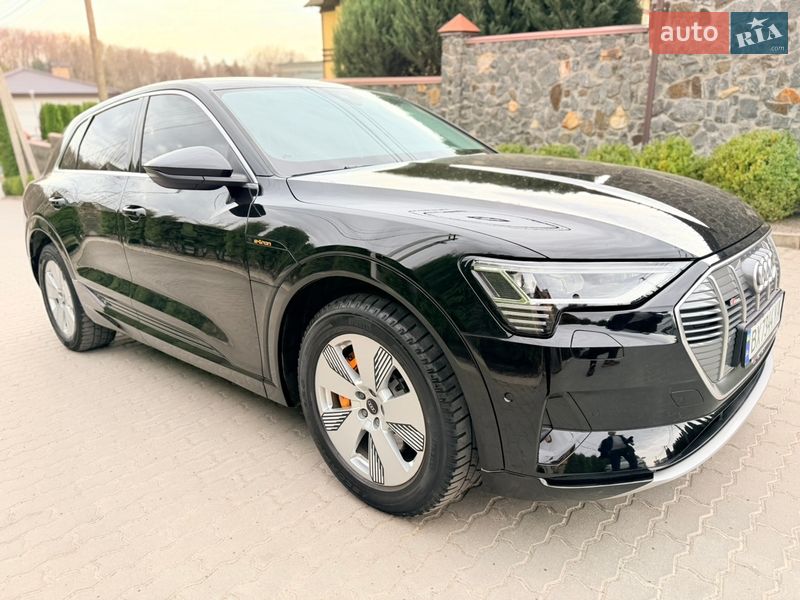 Внедорожник / Кроссовер Audi e-tron 2022 в Хмельницком