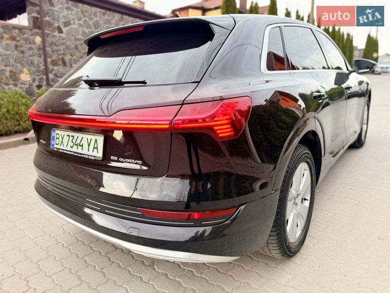 Внедорожник / Кроссовер Audi e-tron 2022 в Хмельницком