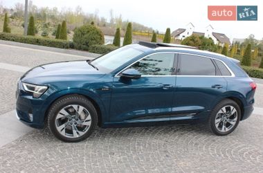 Позашляховик / Кросовер Audi e-tron 2019 в Дніпрі