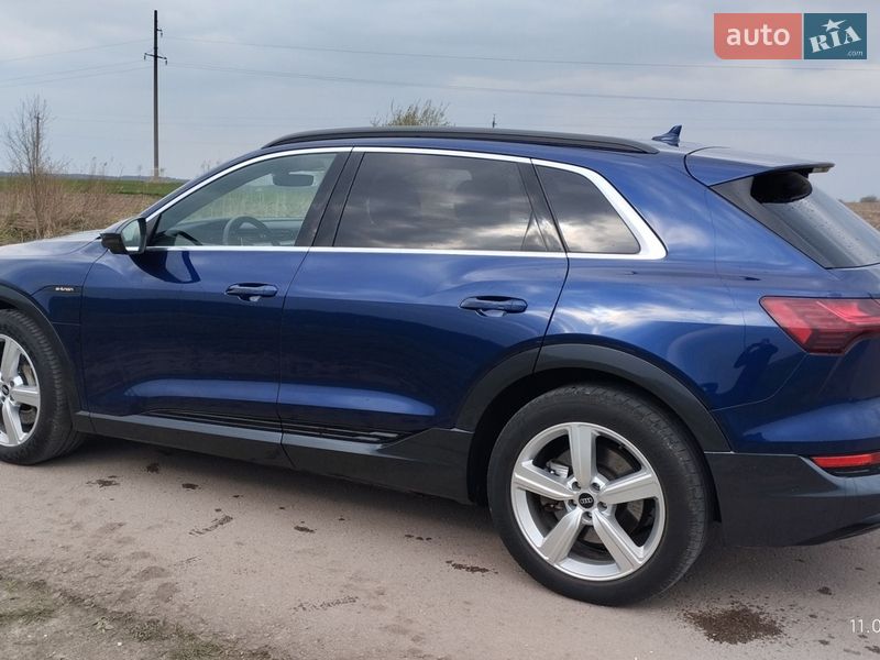 Позашляховик / Кросовер Audi e-tron 2022 в Самборі фото 4 Позашляховик / Кросовер Audi e-tron 2022 в Самборі