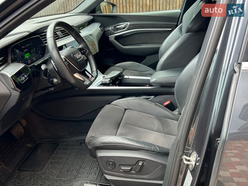 Внедорожник / Кроссовер Audi e-tron 2019 в Киеве фото 8 Внедорожник / Кроссовер Audi e-tron 2019 в Киеве