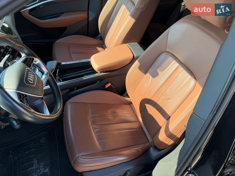 Внедорожник / Кроссовер Audi e-tron 2019 в Киеве