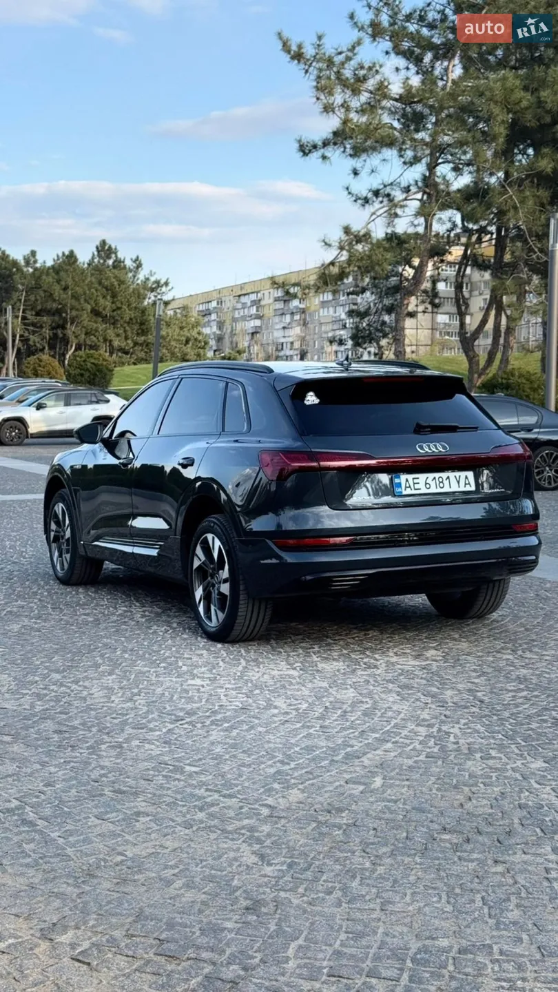2022 Audi e-tron - мініатюра 25