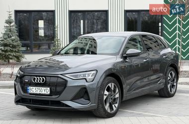 Позашляховик / Кросовер Audi e-tron 2021 в Городку